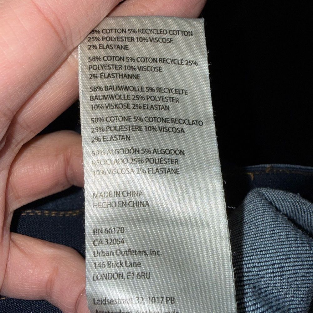 Pilcro Women’s Blue Pull-On Mid-Rise Crop Flare Jeans Size Small EUC - Picture 9 of 12
